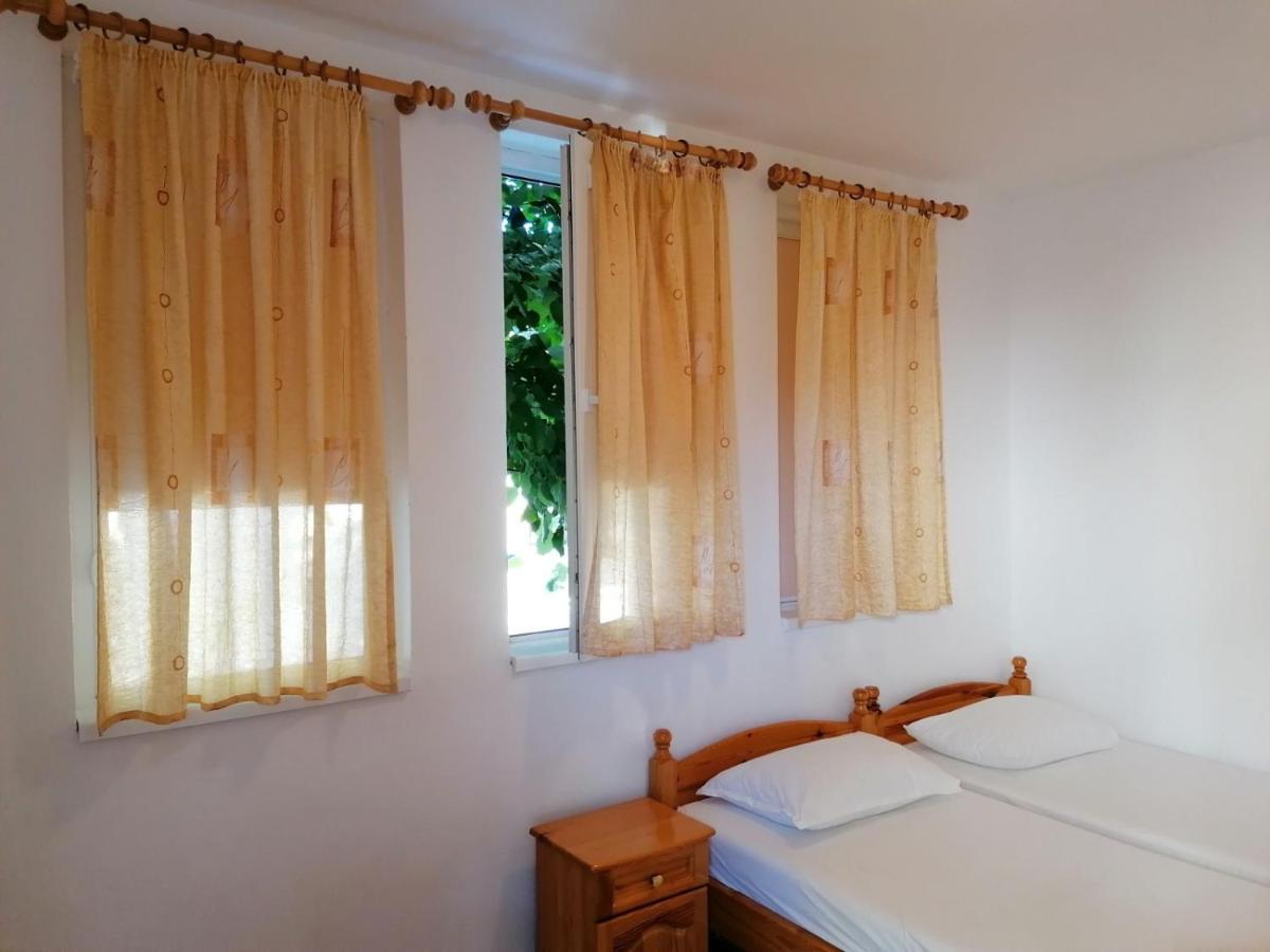 Guest House Sokratovi Obzor Zewnętrze zdjęcie