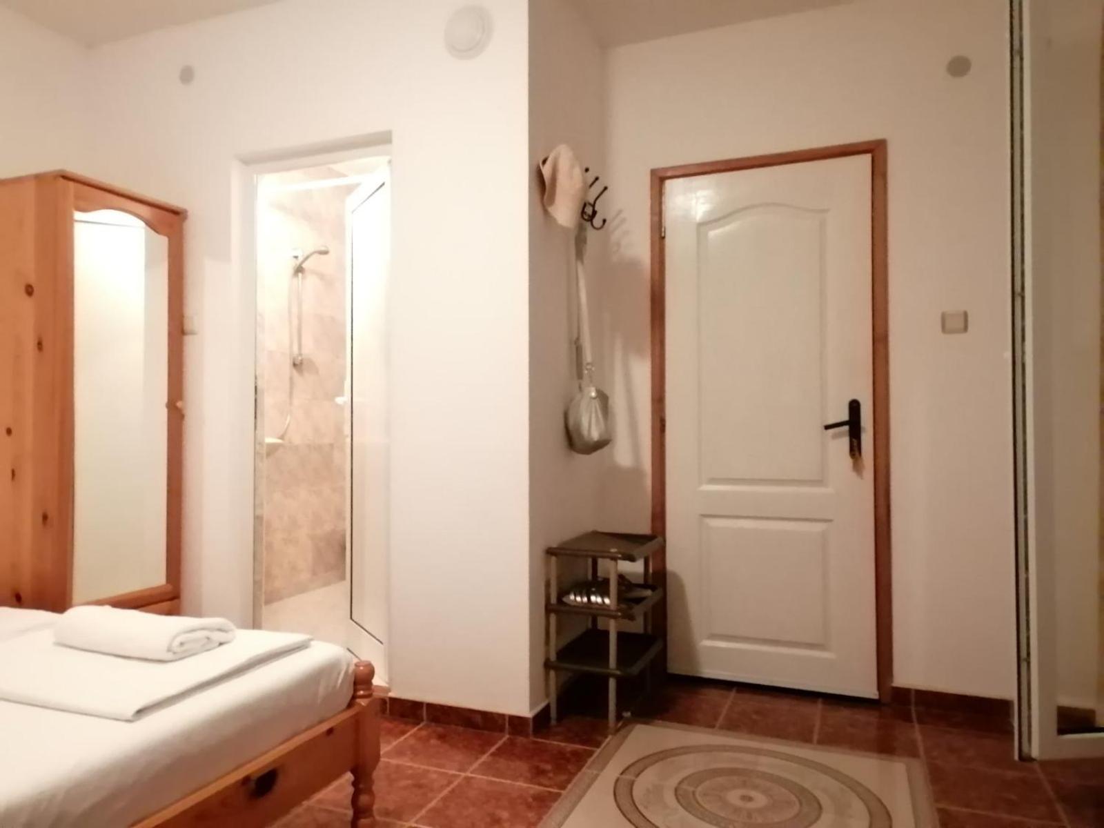 Guest House Sokratovi Obzor Zewnętrze zdjęcie