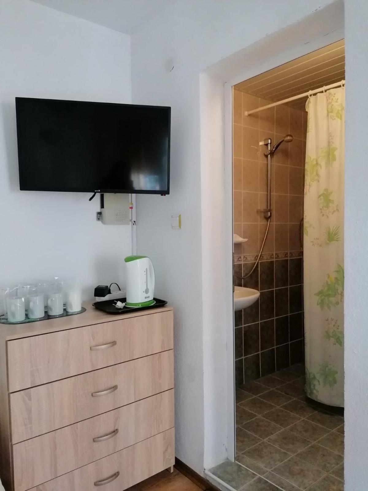 Guest House Sokratovi Obzor Zewnętrze zdjęcie