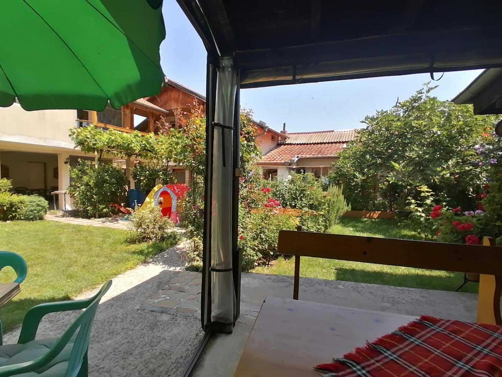 Guest House Sokratovi Obzor Zewnętrze zdjęcie