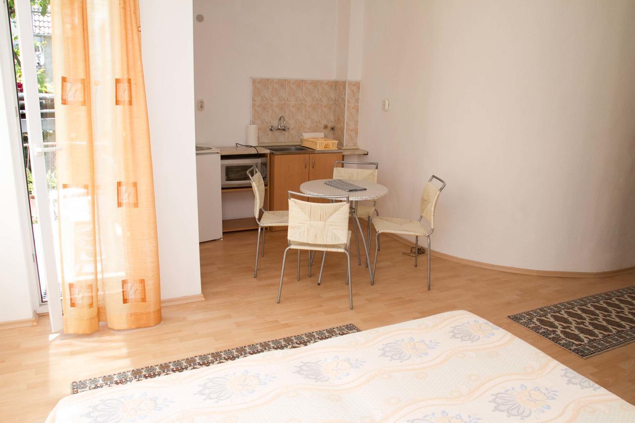 Guest House Sokratovi Obzor Zewnętrze zdjęcie